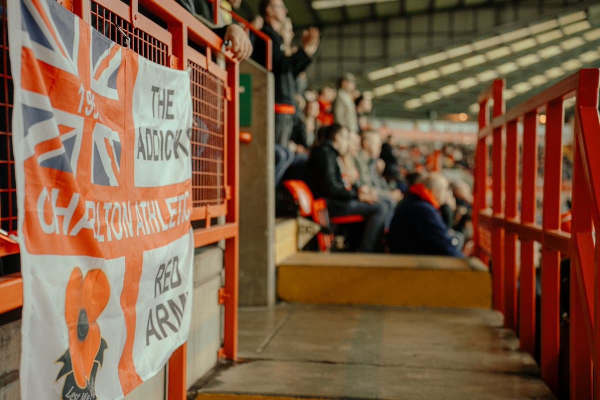 Crowd reaction from Charlton Athletic fans